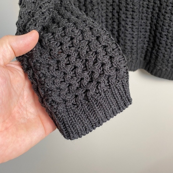 H&M Womens Black Loose Cable Knit Long Sleeve Popover Sweater Medium See-Through - Picture 3 of 15